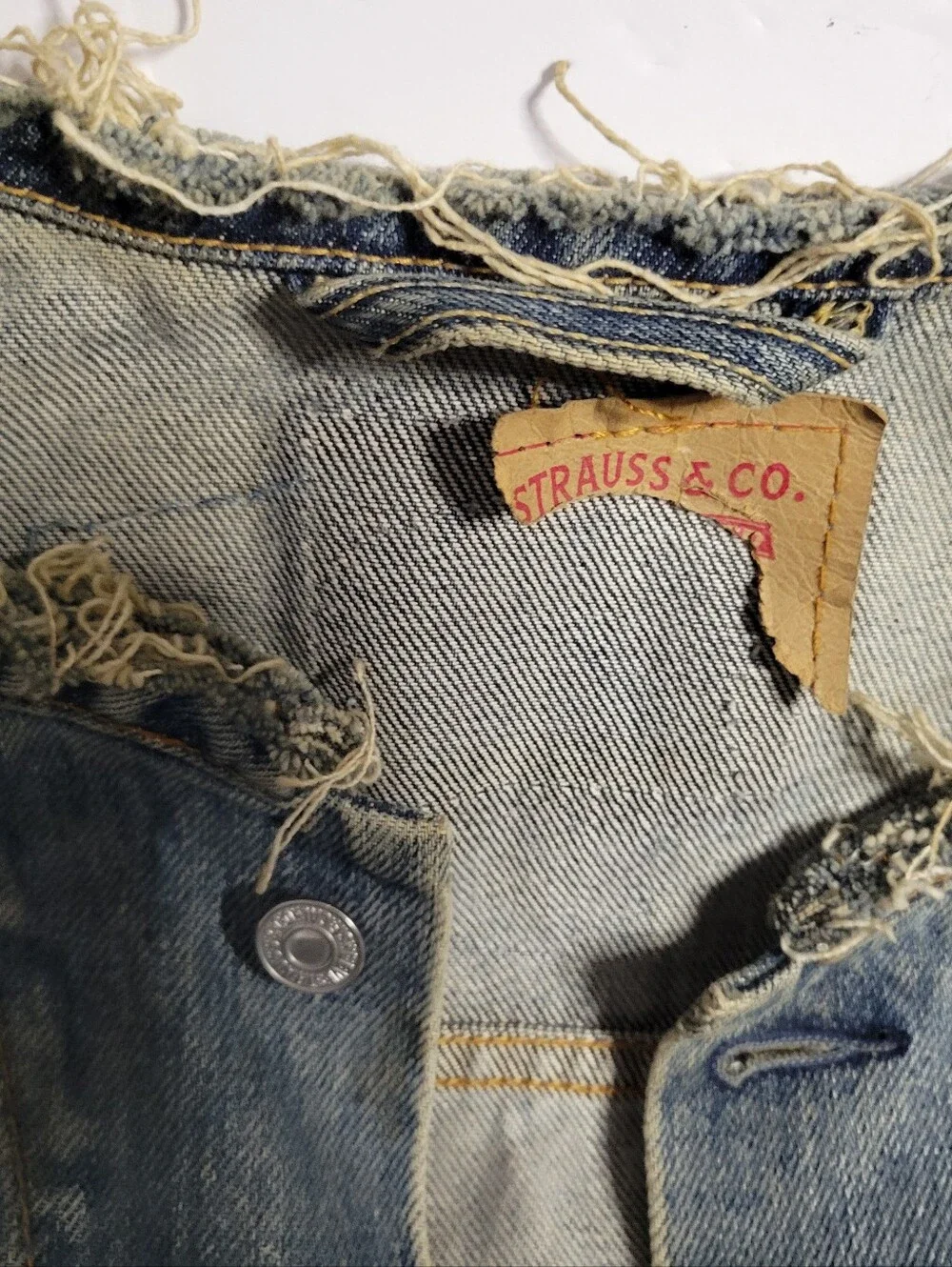 Vintage 80s Levi's 70506 Denium Biker Battle Vest CUT off Patched XL-2XL 26